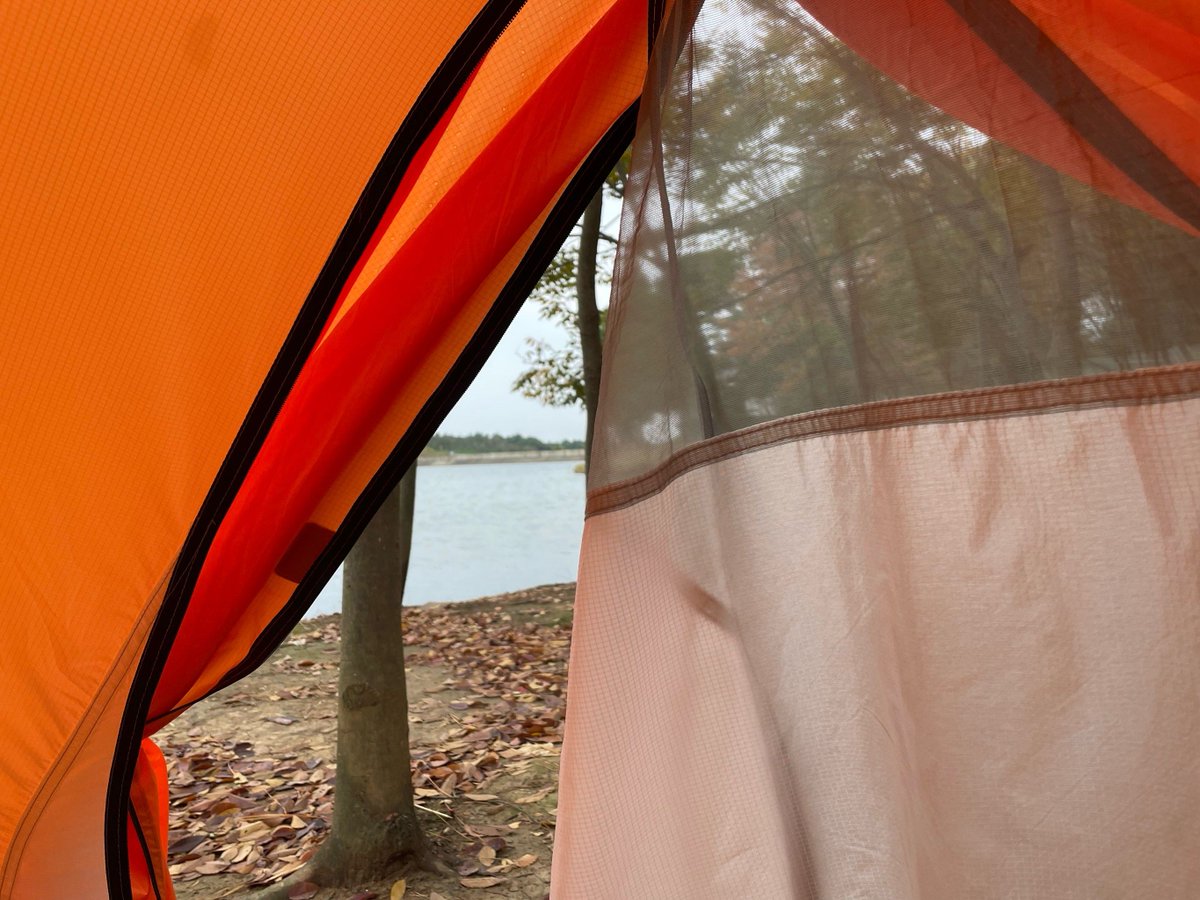 ashoksingh22440's tweet image. Woke up to pine scent + lake views. Tent coffee hit different. No Wi-Fi, only fireflies u0026 good vibes.  #CampingVibes #NatureFix