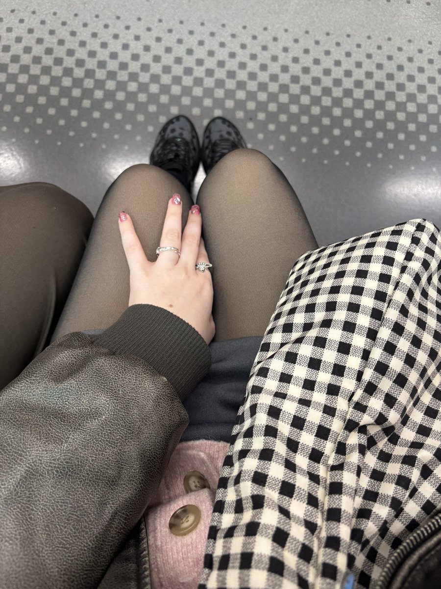 duda 🌸🍵 tweet media