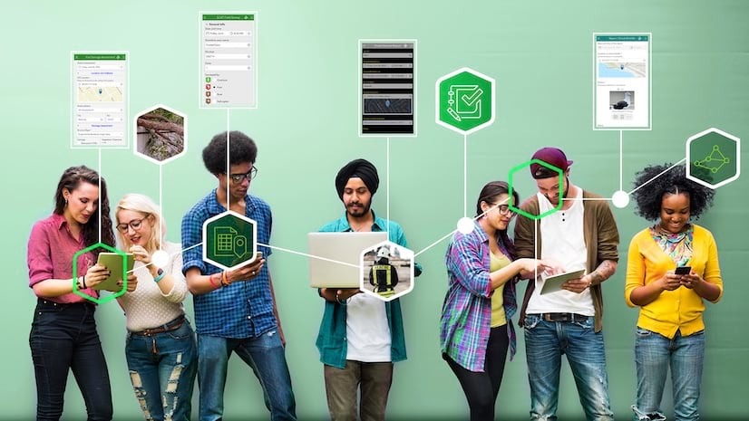 ArcGISSurvey123's tweet image. In #ArcGIS #Survey123  you can share surveys publicly, with your org, or specific groups. Control who can add, edit and delete records. Use links, QR codes or embed in websites, perfect for field teams and stakeholders. 🔗📲 ow.ly/1mJJ50YNaAo