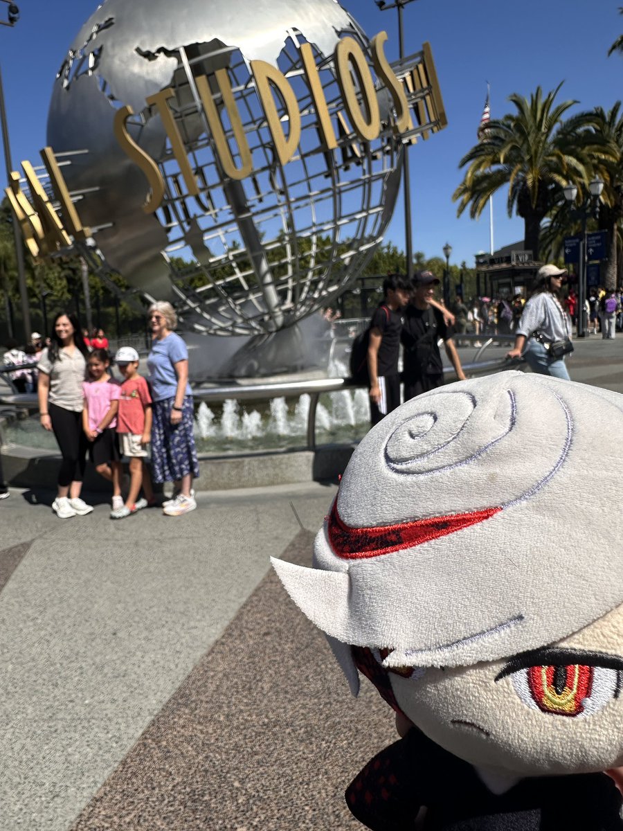 Ryan McCarthy @Free Comic Book Day @TheComicBug tweet media