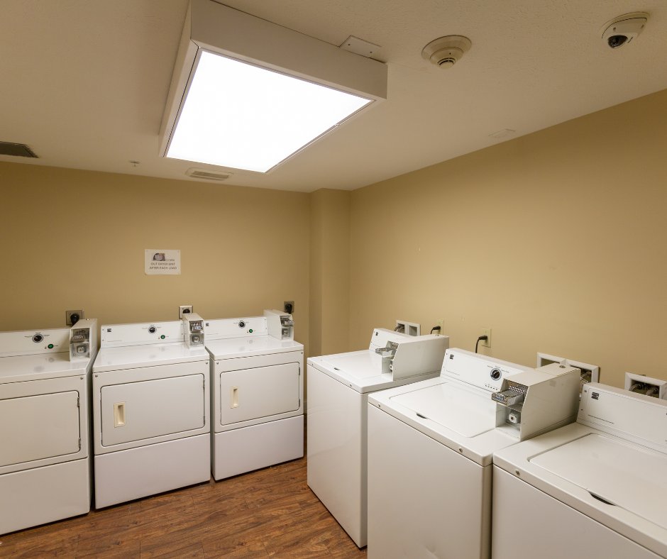 LiveAtMetro_'s tweet photo. Located in downtown Morgantown, Central Place keeps you close to WVU, classes, &amp; everything happening around campus. A simple setup that makes it easy to get where you need to be and stay on schedule.

Contact us to check availability.
https://t.co/9zDPqzdC8u https://t.co/oHBJOsoBOg