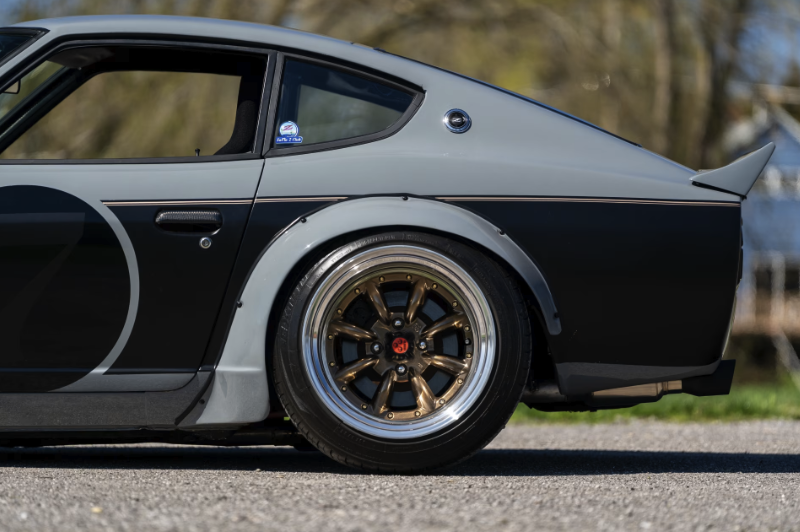 Mecum Auctions tweet media