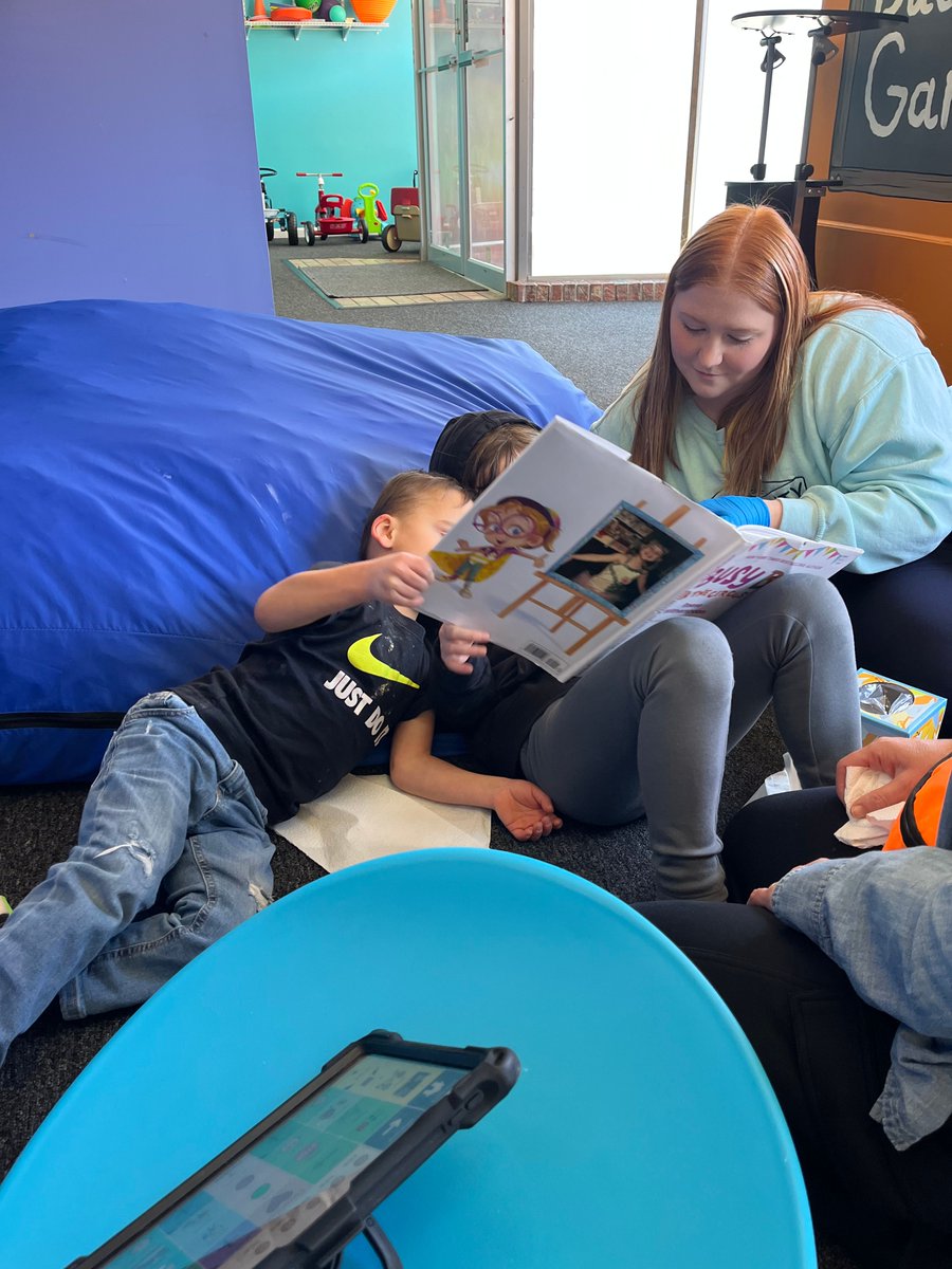 METROEHS_'s tweet image. Happy World Book Day! 📚✨

Every page turned is a step toward stronger language, bigger imagination, and growing confidence. From first words to full stories, reading helps our little heroes build the skills they’ll use for a lifetime. 💥

#WorldBookDay #MetroEHS #SpeechTherapy