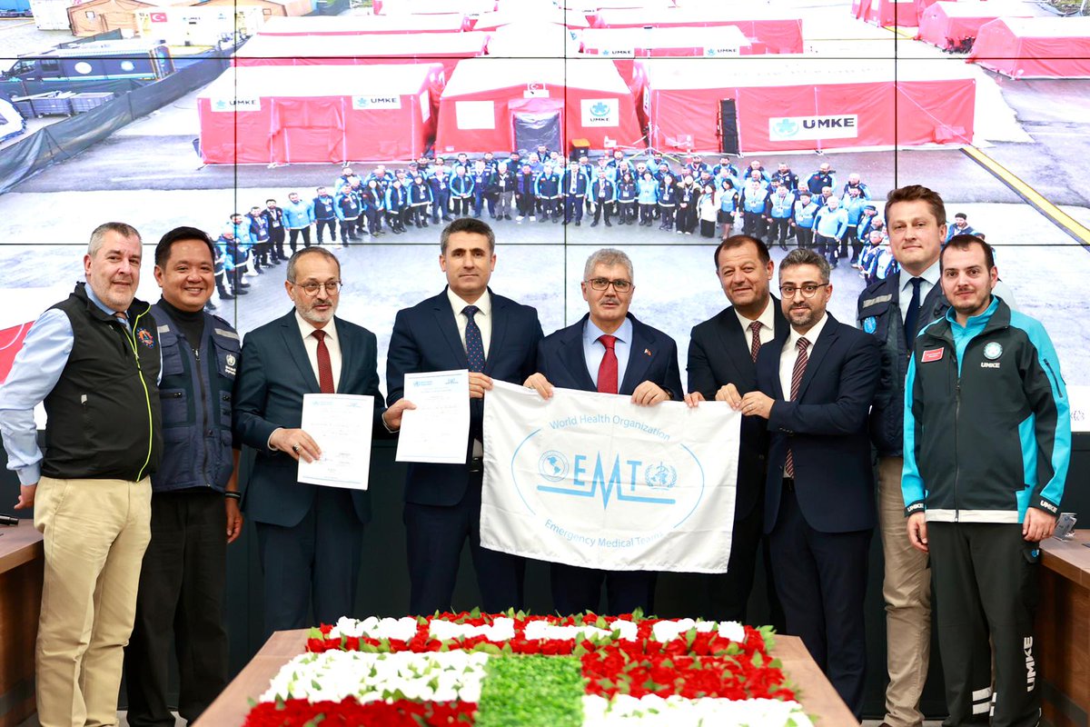 Bingöl UMKE DSÖ'den Yetkiyi Aldı

bingolism.saglik.gov.tr/TR-382031/bing…

<a href="/_cevdetyilmaz/">Cevdet Yılmaz</a> <a href="/drmemisoglu/">Prof. Dr. Kemal Memişoğlu</a> <a href="/celikcahit/">Cahit Çelik</a>  <a href="/FeyziBerdibek1/">Feyzi Berdibek🇹🇷</a>  <a href="/Korkutata_Zeki/">Zeki Korkutata</a> <a href="/drsamettatli/">Samet Tatlı</a>  <a href="/bingolvaliligi/">T.C. Bingöl Valiliği</a> <a href="/acilafetgovtr/">T.C. Sağlık Bakanlığı Acil Sağlık Hizmetleri</a> <a href="/sb_umke/">UMKE</a> <a href="/saglikbakanligi/">T.C. Sağlık Bakanlığı</a>