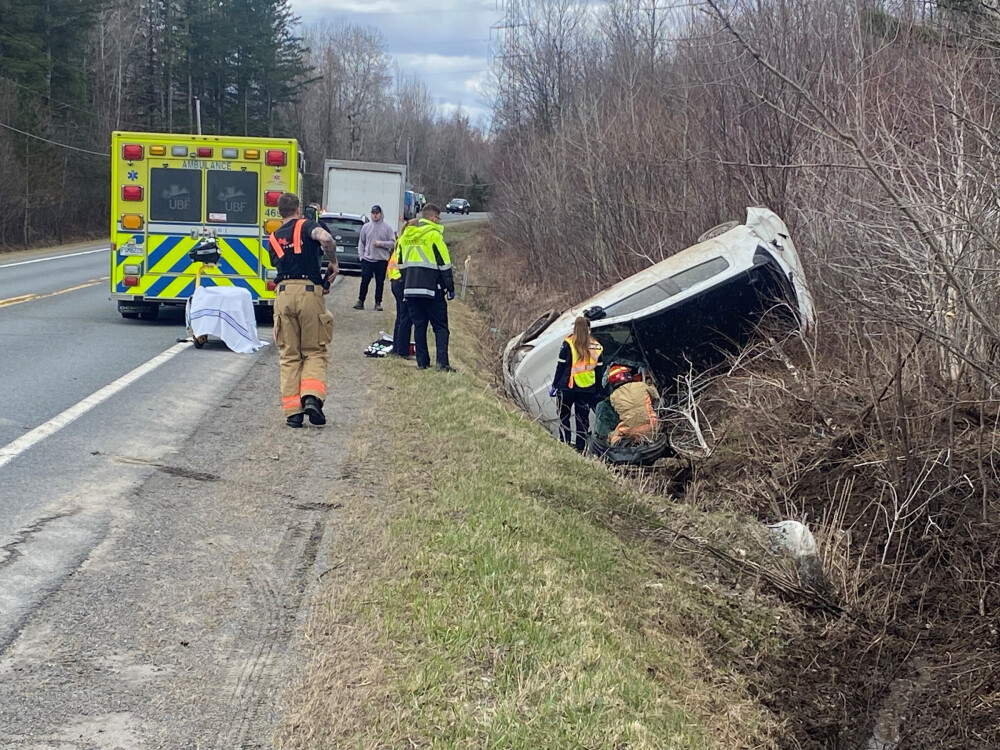 Les services d’urgence ont été demandés, jeudi après-midi, sur les lieux d’une embardée survenue vers 13 h 20 sur la route 112 à Saint-Albert en direction de Sainte-Clotilde-de-Horton. lanouvelle.net/faits-divers/e…