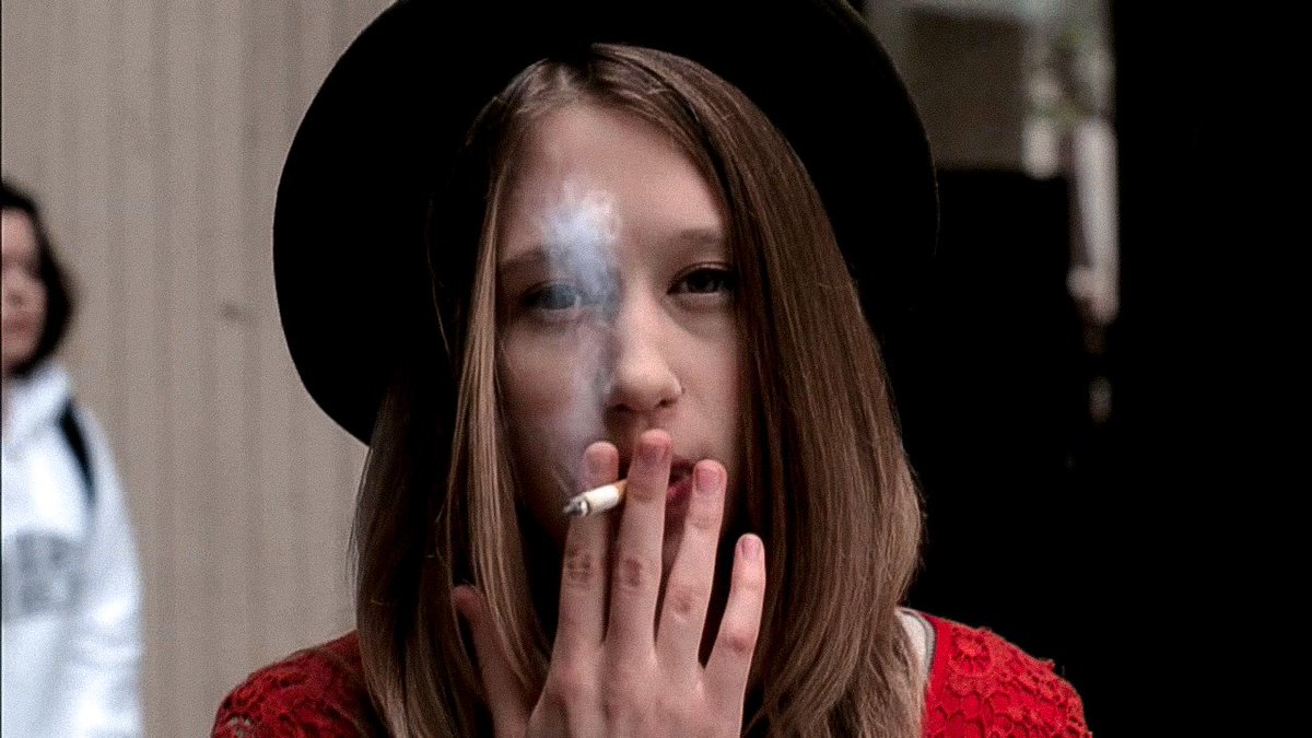 screencaps tweet media