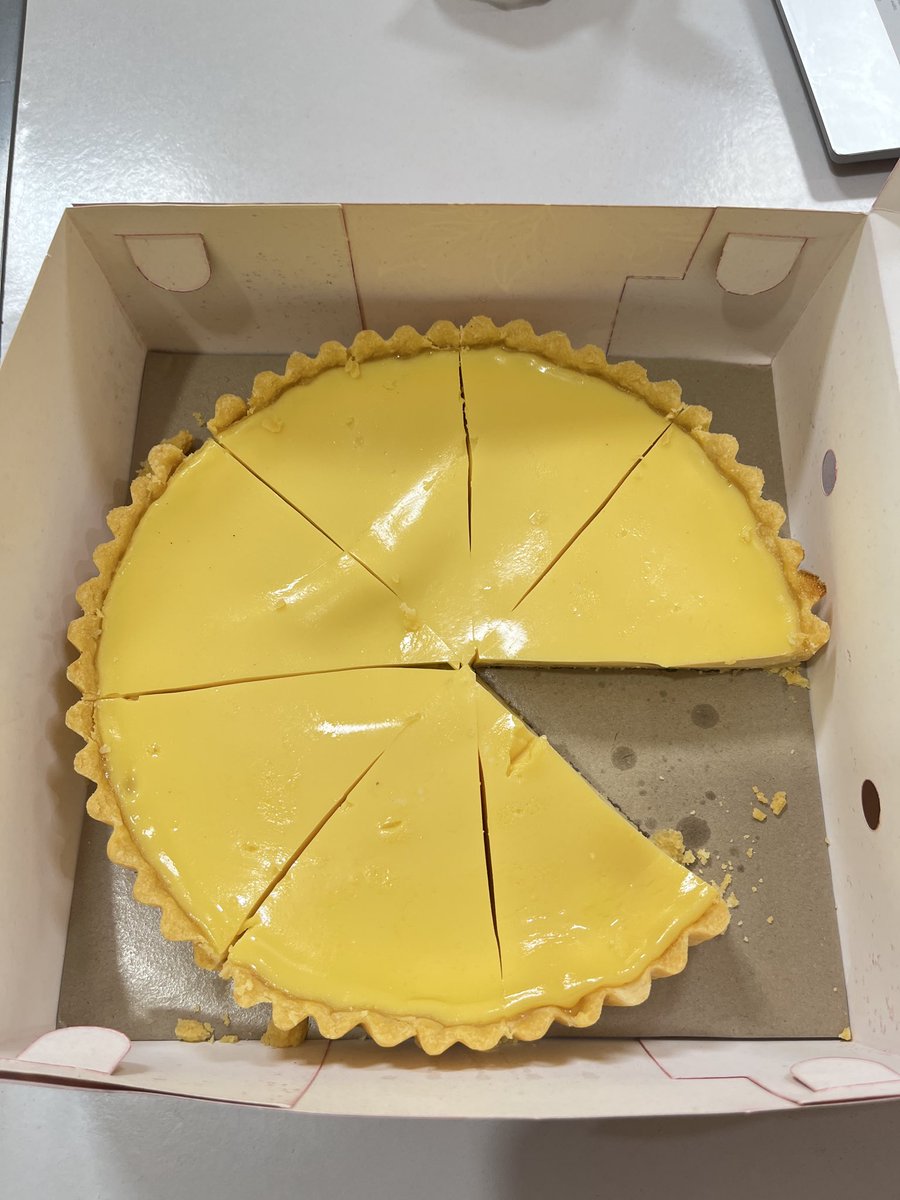 Claudia66598379's tweet image. Daripada pusing mending makan lontar #lontar #enak #mantul #yummy #jb