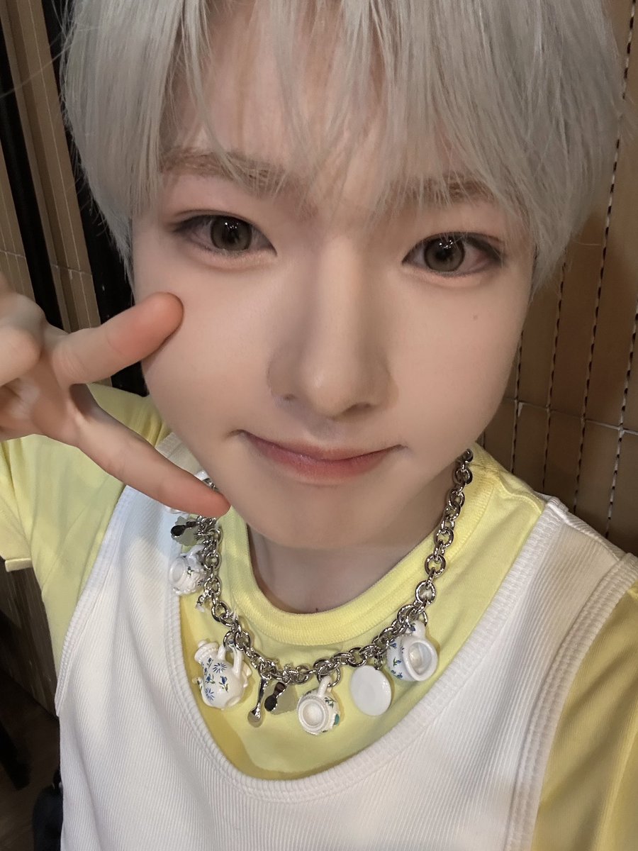 🕴🏻 tweet media