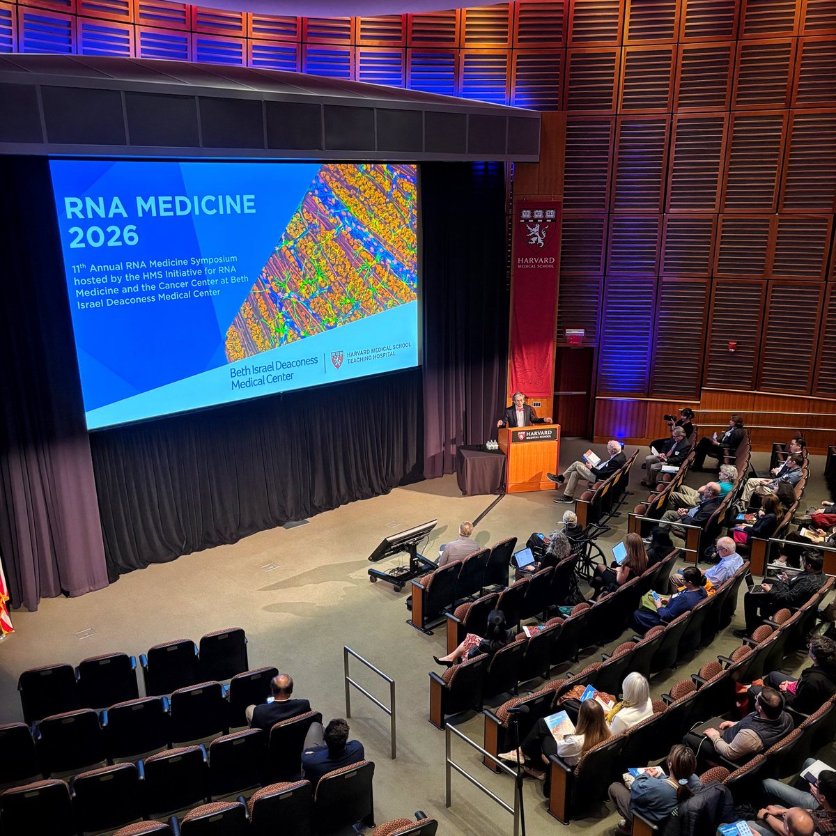 BIDMC_CancerCtr's tweet image. “Your work in #RNA medicine is shaping the future of healthcare, and this work must endure.” George Daley, MD, PhD, Dean @harvardmed 

Special thanks to @Vik_deshpandeMD and Frank Slack, PhD @irmdirector for delivering opening remarks at #RNAMedicine2026.