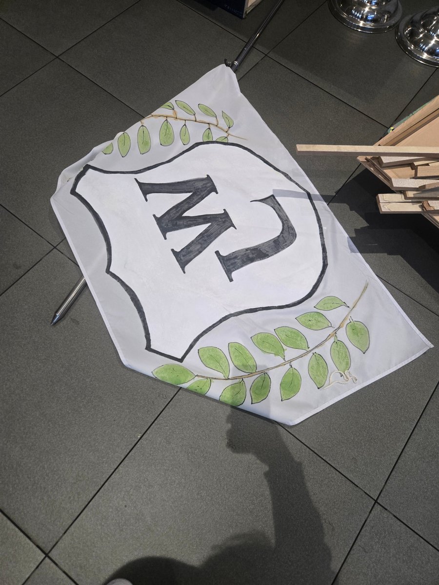 저스틴 와이프 tweet media