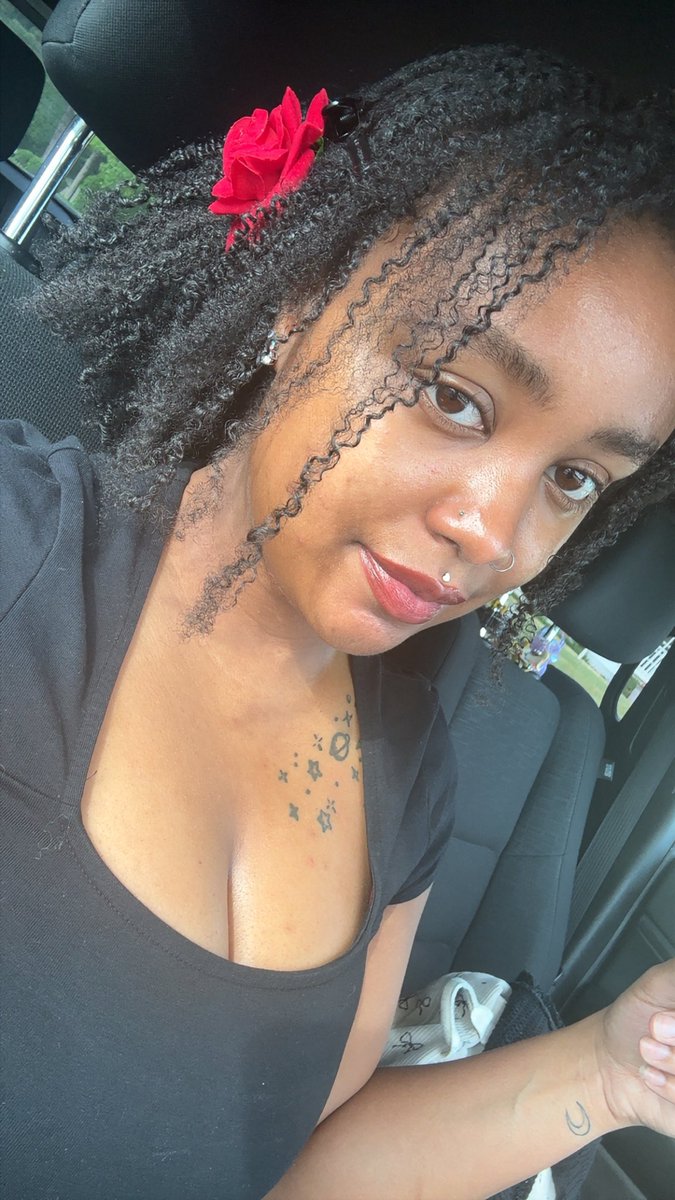 Actually I like these better.🌹