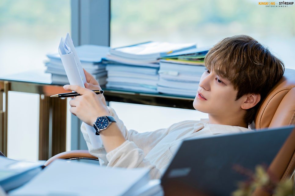 willowt48's tweet photo. 진짜 잘생겼다 https://t.co/lvbA4VjdjM