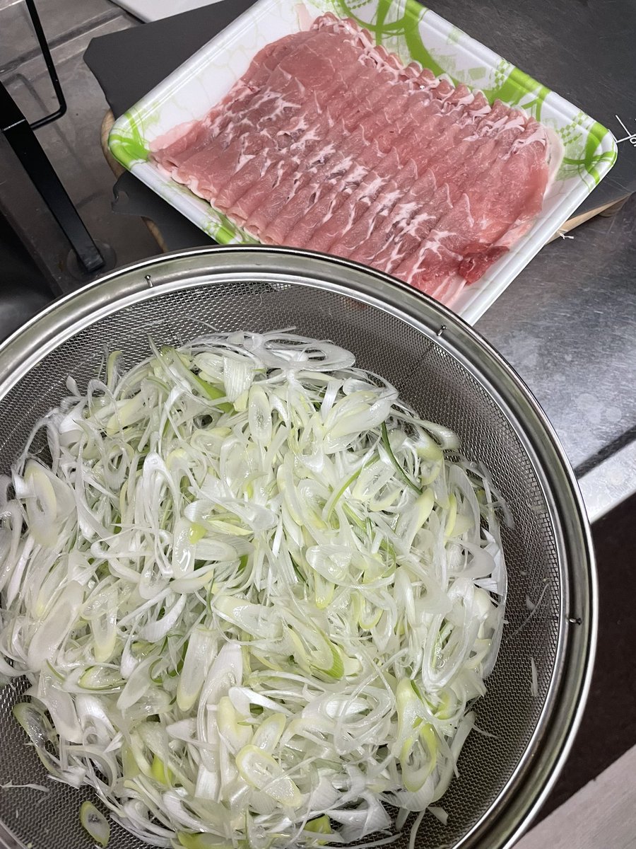 ぶった tweet media