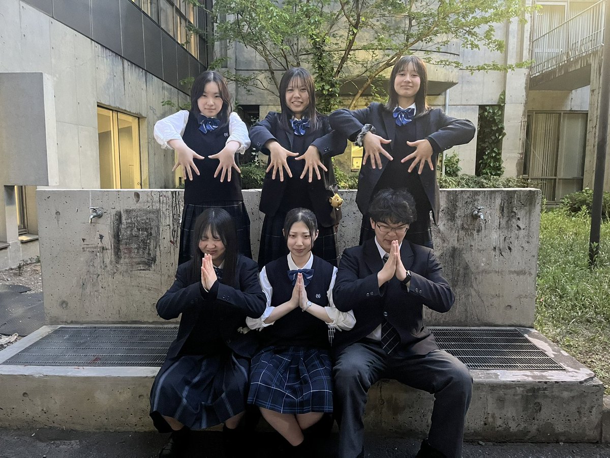 ToinWO's tweet image. ホルンに入りたい？
👉結論から言うね。それ、実は**めっちゃ最適解**
☑️理由をざっくり言うと、
・ベルは後ろ向きだけど心は前向き
・どんなに聞こえなくてもめげない
👉つまり、
静かにかっこいいポジションが欲しいなら、ホルンが大正解⭕️

#桐蔭学園高等学校吹奏楽部 #吹奏楽部
#TWO #ホルン