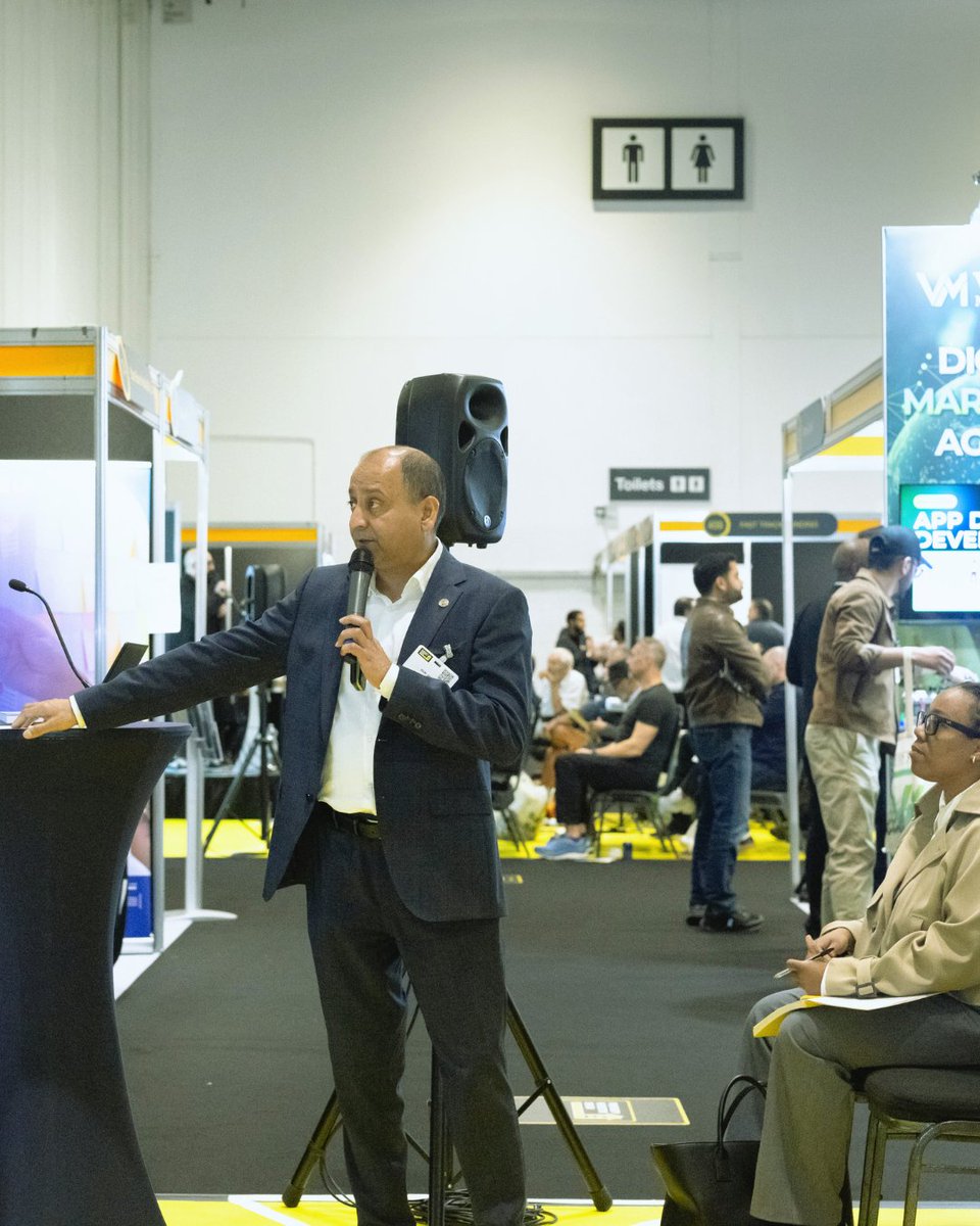 Investor_Show's tweet photo. The doors opened and the place was already packed.

Two days. Nonstop floor traffic. Every seminar full. Every conversation worth having.

The Property Investor Show didn't disappoint - the UK property community came out in force this weekend. https://t.co/snHLNOaKuu