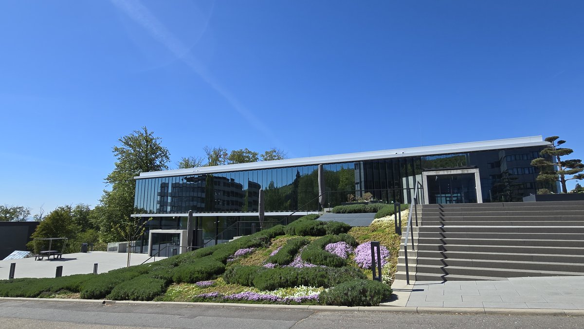 EMBL Events tweet media
