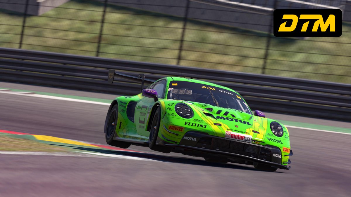 iRacing tweet media