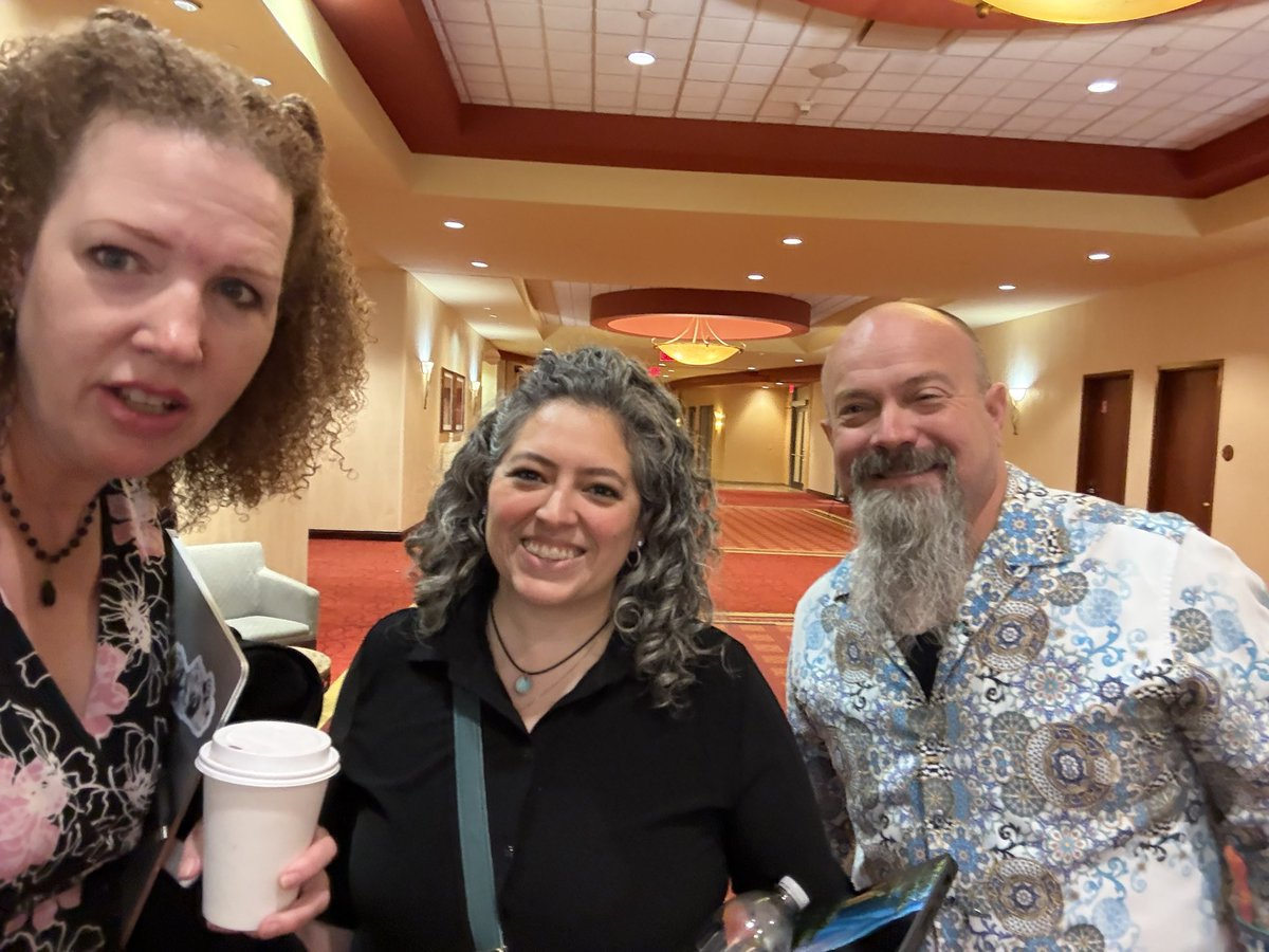 WrittenByMurphy's tweet image. an into Erica Carroll, CSM  Carol in the hallway for day two after breakfast 
So many great people here!  @cavlo_tech #avixa #avtweeps #avpm