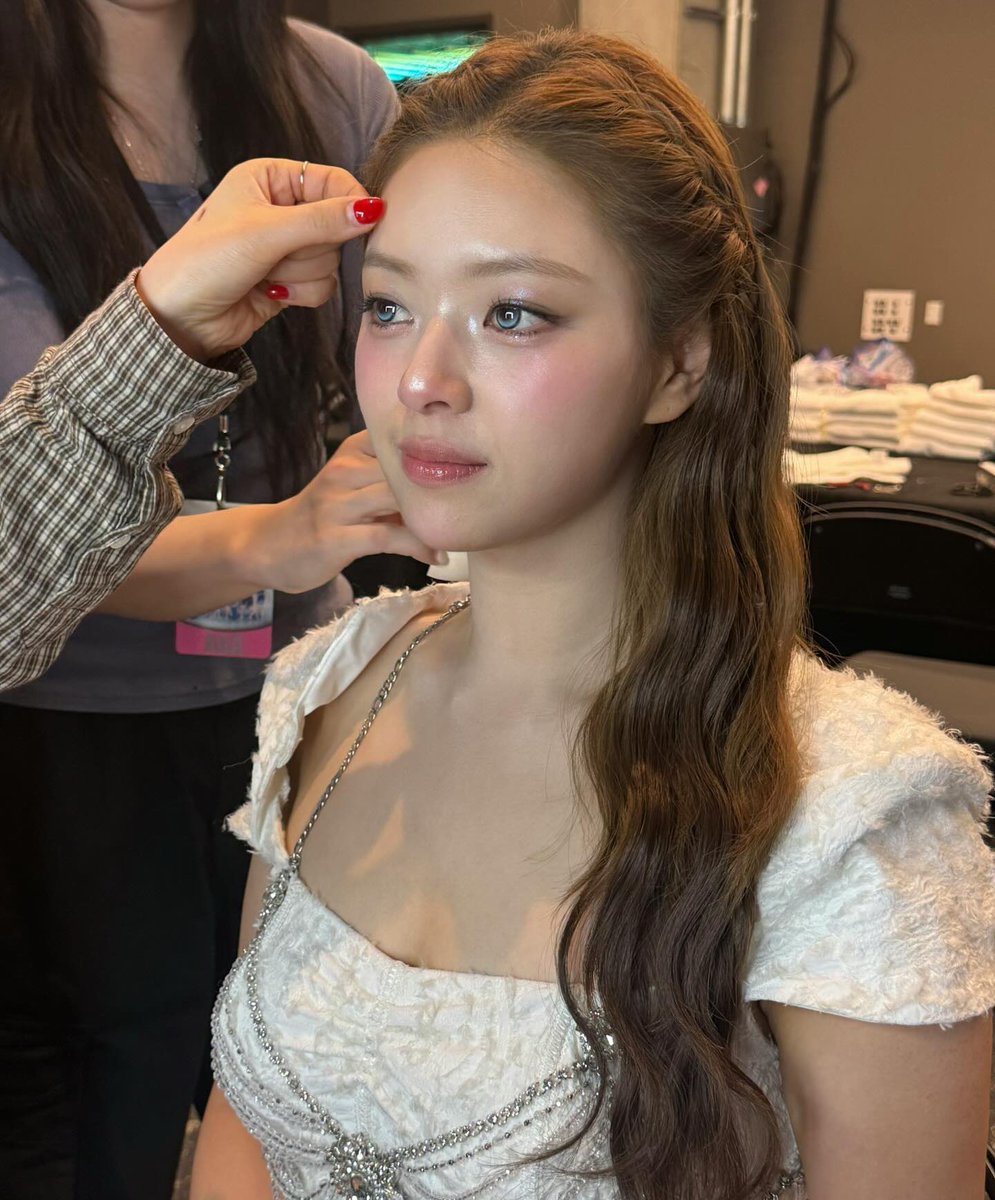 JEONGYEONBR_'s tweet image. PERFEITA! A maquiadora de JEONGYEON publicou fotos inéditas da artista em seu Instagram.

#JEONGYEON #정연 #TWICE #트와이스