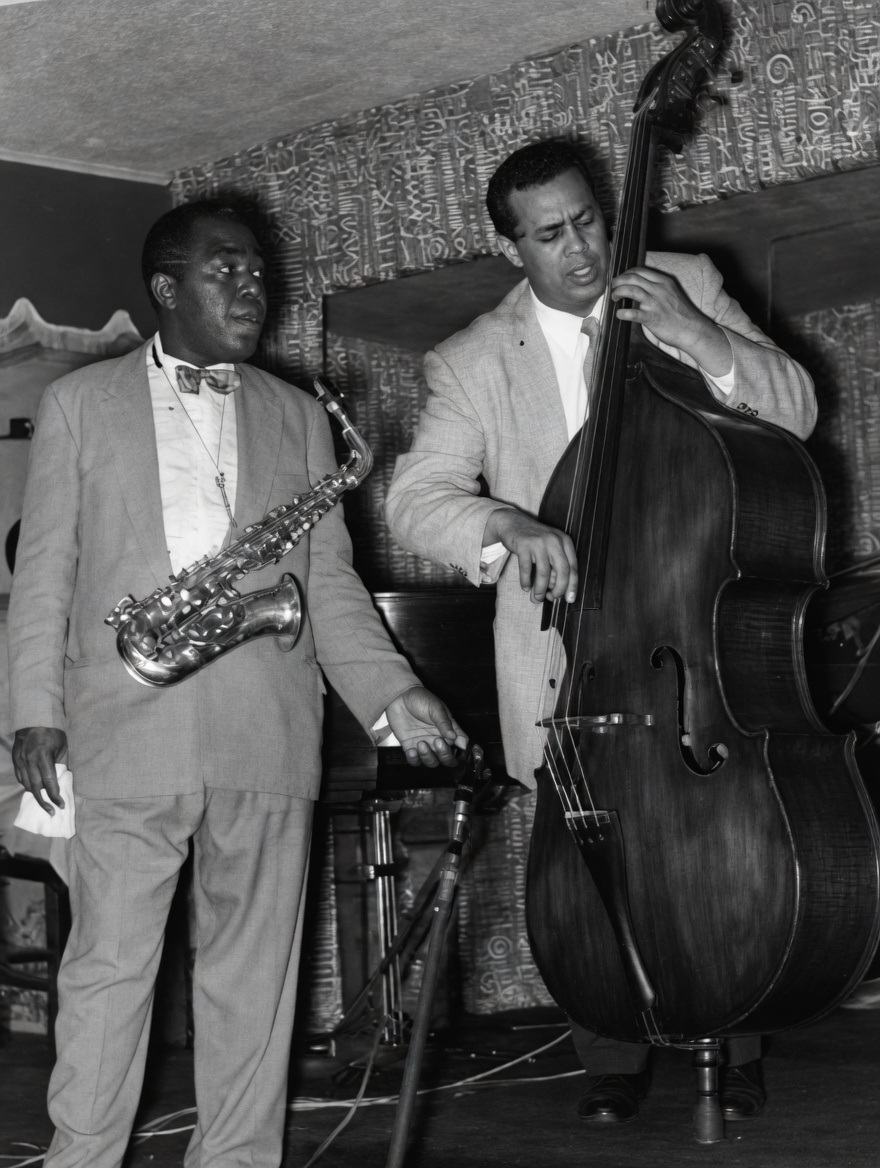 LuizSantosMusic's tweet image. Charlie Parker &amp;amp; Charles Mingus The most iconic collaboration between the two took place on May 15, 1953, at Massey Hall in Toronto.
 #jazz #art #jazzhistory #jazzlegends
