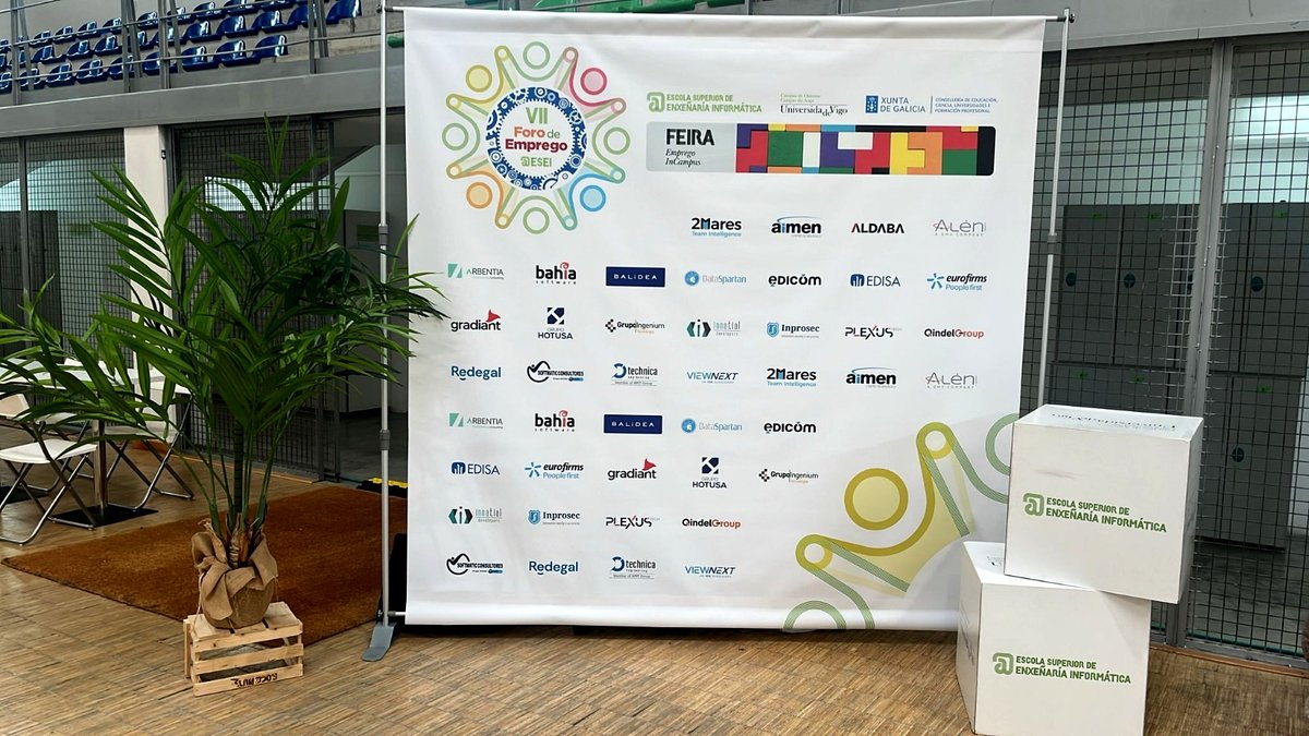 eseiuvigo's tweet photo. 📷 Participación da ESEI na feira de emprego EmpregoInCampus

🔗 Nova na web: https://t.co/IzCbqeOFzy https://t.co/D9z1eSxZjg