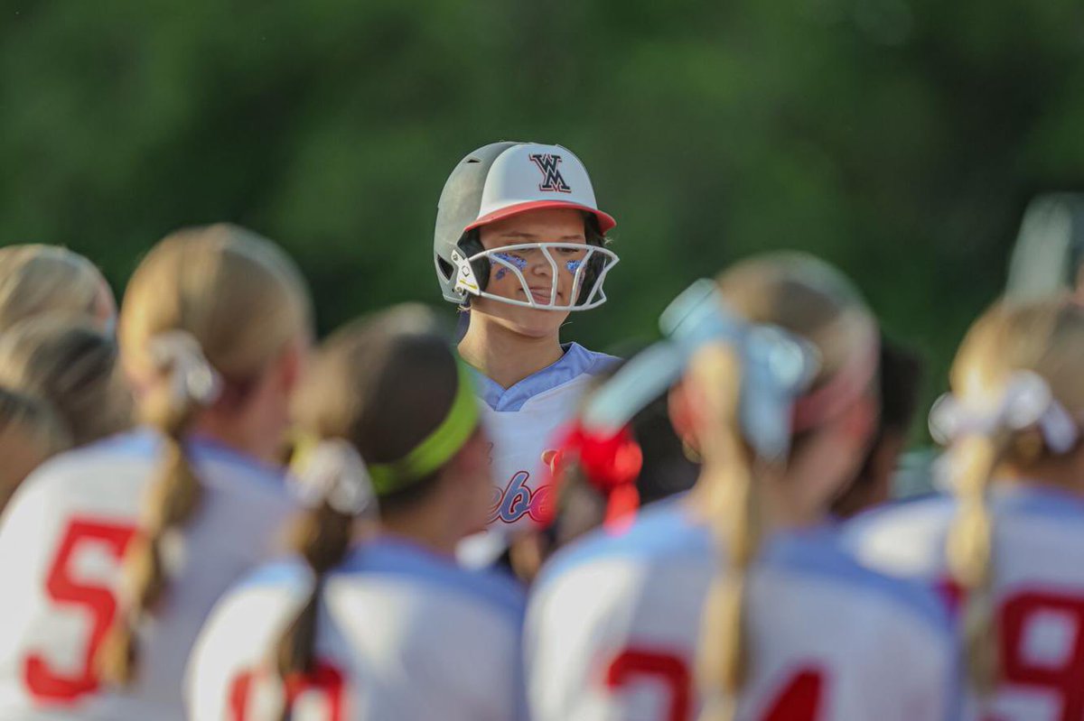 Evie23west's tweet photo. Great TEAM win last night in Round 2 of the playoffs! 😤❤️
Lady Rebels over Benton 9-4. 
Up next, quarterfinal matchup Saturday vs Barbe! 

HR #19 💣🔥

@WMLadyRebelSB @FPXPickett @FuryPlatinum @thereal5West @ava13west @MorningDrive318 @446Sports @DonaldgPickett @Jeremy_P_Higdon @PrepSoftball @SoftbalAmerica @ExtraInningSB @GeauxPrepsLA @MaxPreps