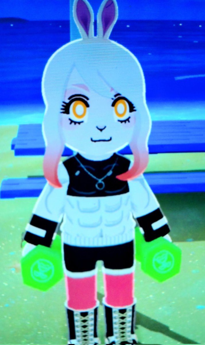 誰が何と言おうとつかれた犬のアニメの宇佐山さん…と言いたいトコだが、ゼツミョーに似てない。難しいにゃ〜。
ところで宇佐山さんが両腕に着けてるのはリストウェイトだかんね、ただのリストバンドちゃうから。