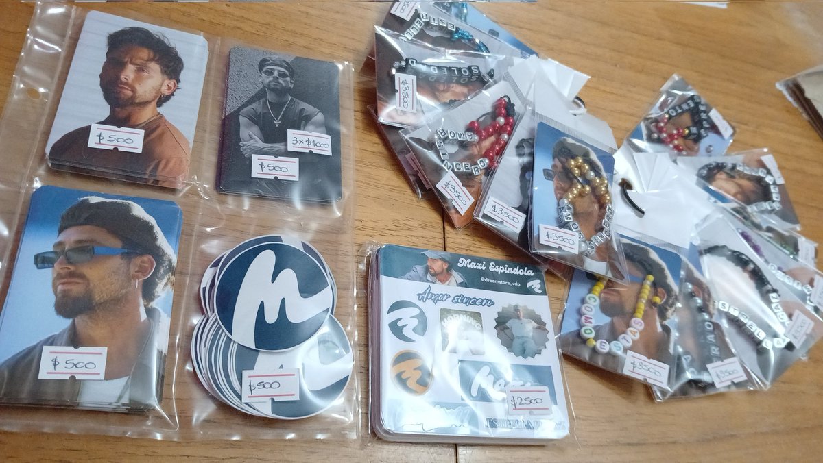 Faltan 2 días para Niceto y por acá ya andamos preparando lindo merch ♡