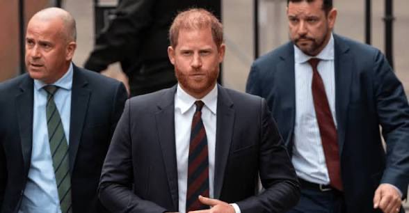 unreMARKLEble's tweet image. Maybe once Harry realizes that his security isn’t because of who HE is, it’s because of who his father and brother are he’ll understand he’s just not that important. #MeghanMarkle married the Spare-she’s never going to be as important as she wants to be either.  #HarryandMeghan