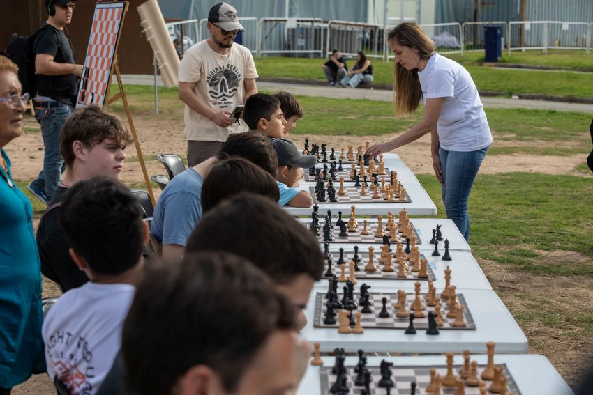 hoy_paraguay's tweet image. 🇦🇷 📚👩‍👩‍👦‍👦La #Feria Internacional del #Libro de #BuenosAires (#FIL ) celebra este año su 50° edición y abre sus puertas al público el 23 de abril para festejar durante casi tres semanas el medio siglo del evento cultural más convocante de #AméricaLatina. #argentina