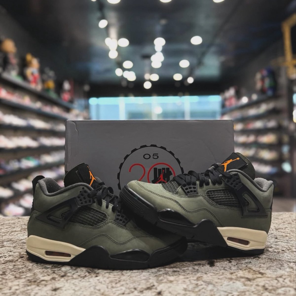 LiQ909's tweet photo. AIR JORDAN 4 RETRO OG SP
‘Undefeated’

Sizes:
(3.5y - 14)
$320+
(prices vary by size) https://t.co/3bosEwIpmi