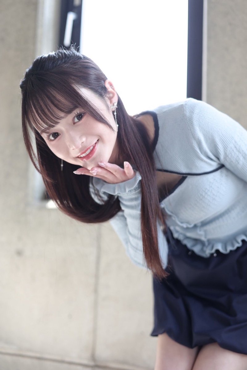 すずきここな tweet media