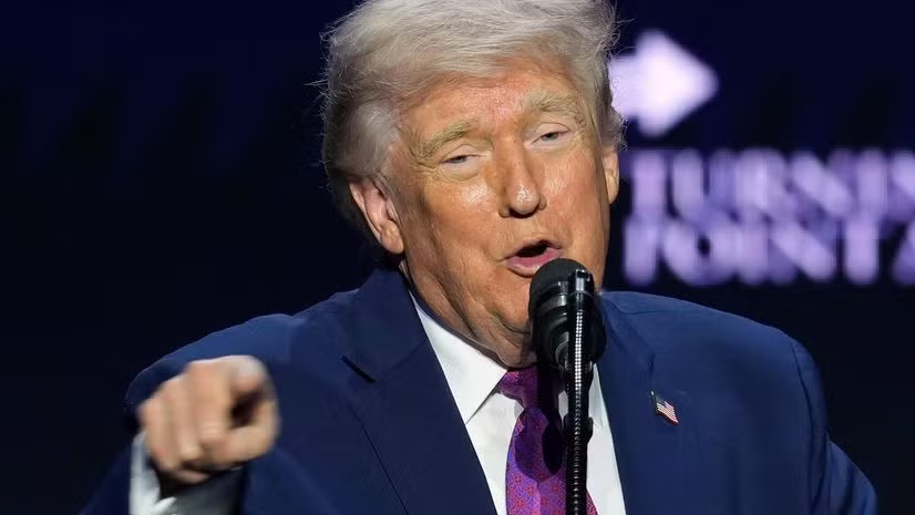 bsindia's tweet image. US President Donald Trump on Thursday said he has ordered the US military to “shoot and kill” Iranian small boats in the Strait of Hormuz.

Read @akshita_singh_'s report 👇

mybs.in/2g5TAHo

#UnitedStates #DonaldTrump #Iran #StraitOfHormuz