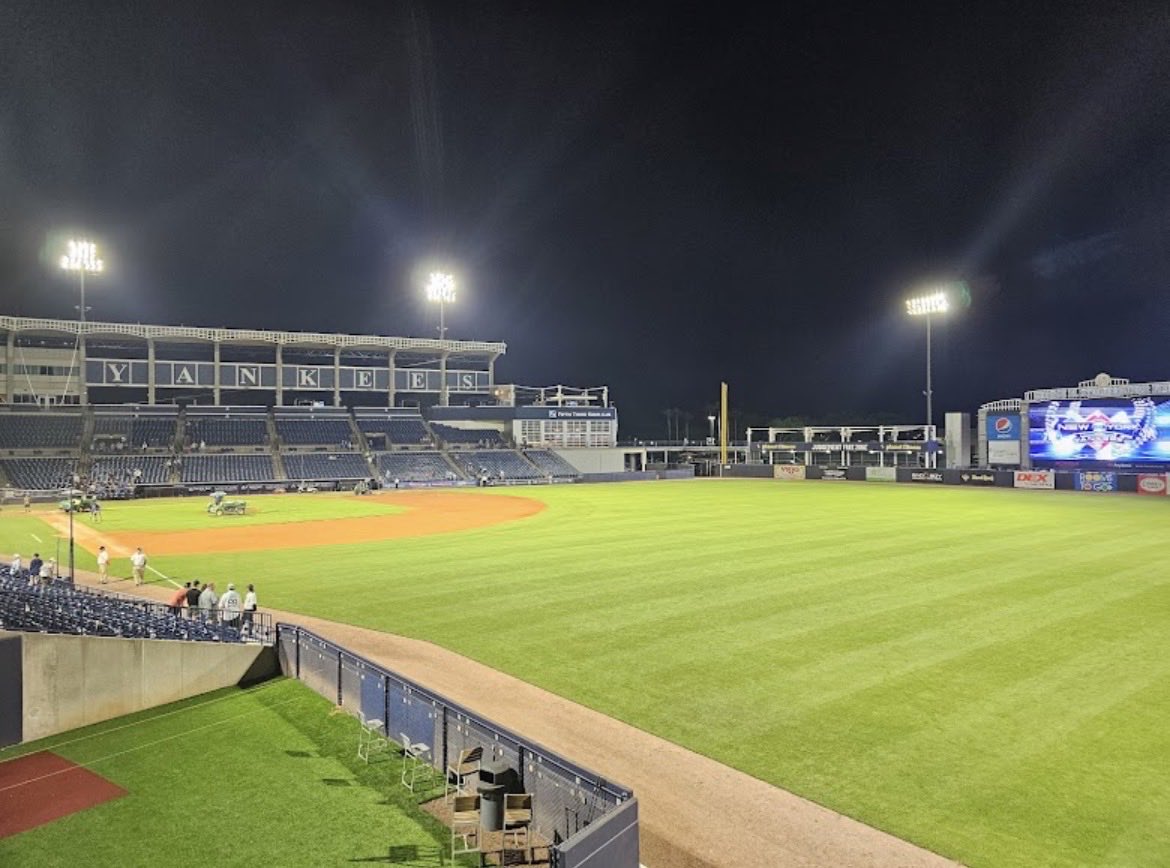 hcfl_baseball's tweet photo. Come see the Hawks’ last home game of the 2026 season, as they take on State College of Florida under the lights at George M. Steinbrenner Field! 

Sophomore Day Ceremony will begin at 5:40 PM, and first pitch will be at 6:00 PM! 

#WingsUp https://t.co/gNg4kinTrs