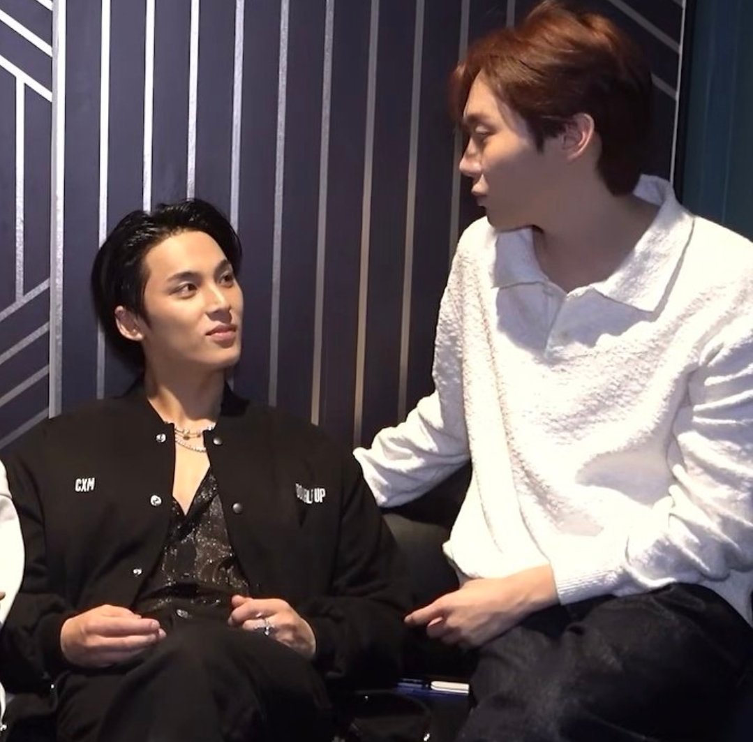 Hanbun 𖹭 tweet media