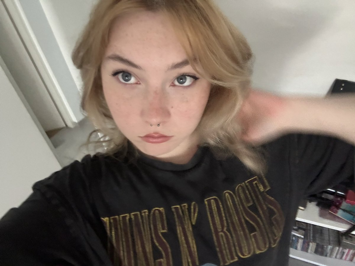 Shelinka tweet media