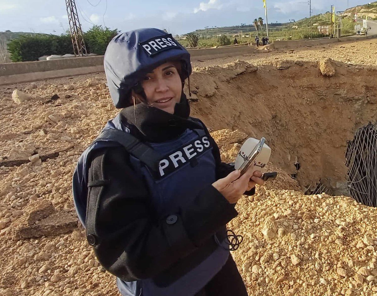 raziaiqbal's tweet photo. #amalkhalil rip
#journalismisnotacrime killing journalists is. It’s a war crime. https://t.co/7D5KWFagY8