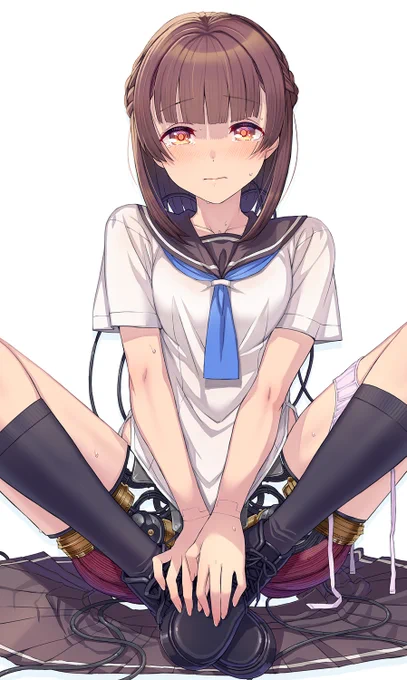 股間部分だけメカバレ。