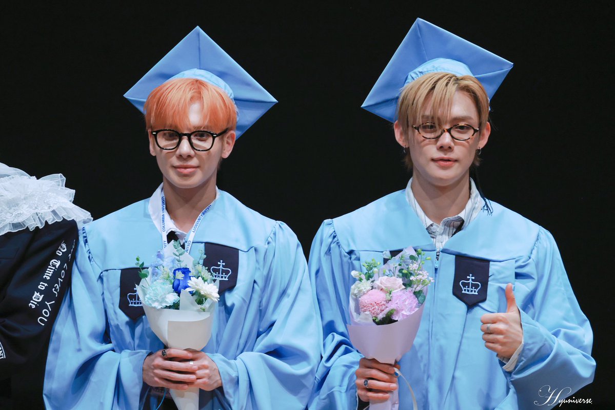 Hyuniverse tweet media