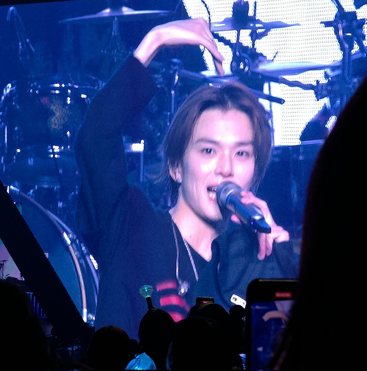 Asahi!!! Mahal kita!!! 💙💙💙

L’OFFICIEL HOMMES X ASAHI
#AsahiGreetingWithLOfficiel
#LOfficielAsahiPreSale
#ASAHIxLOfficielHommes