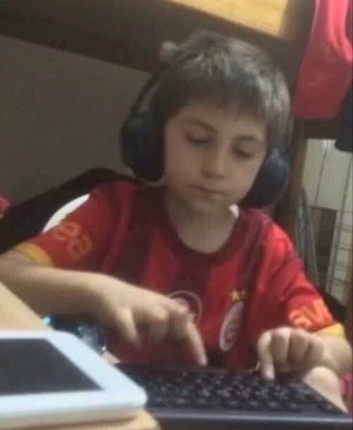 FurkanAkinBJK's tweet photo. Adminler https://t.co/Y7yIAmkEIu