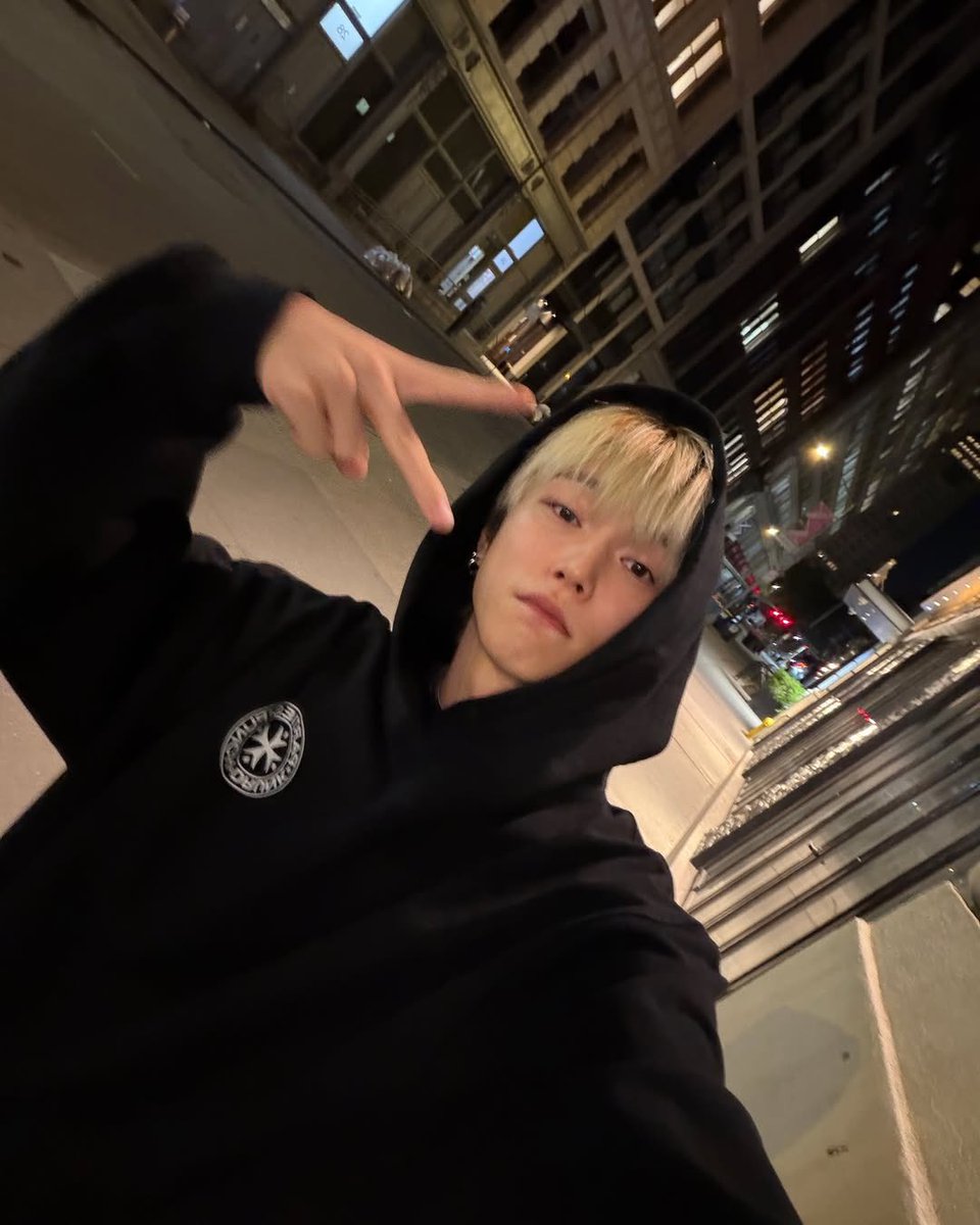 XngHan スンハン　サノク　バンダナ 260423 | XngHan Instagram Posts Update “bits of nyc” #XngHan #승한
