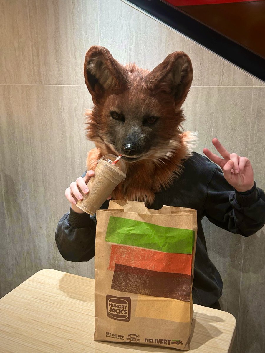 Dhole tweet media