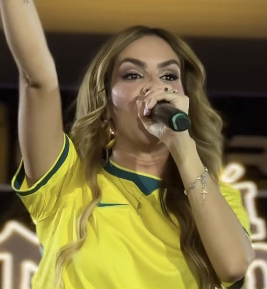 O brilho nos olhos dela entrega tudo, o talento, garra e verdade. Que orgulho gigante de você Mariana Fagundes ❤️
te amo