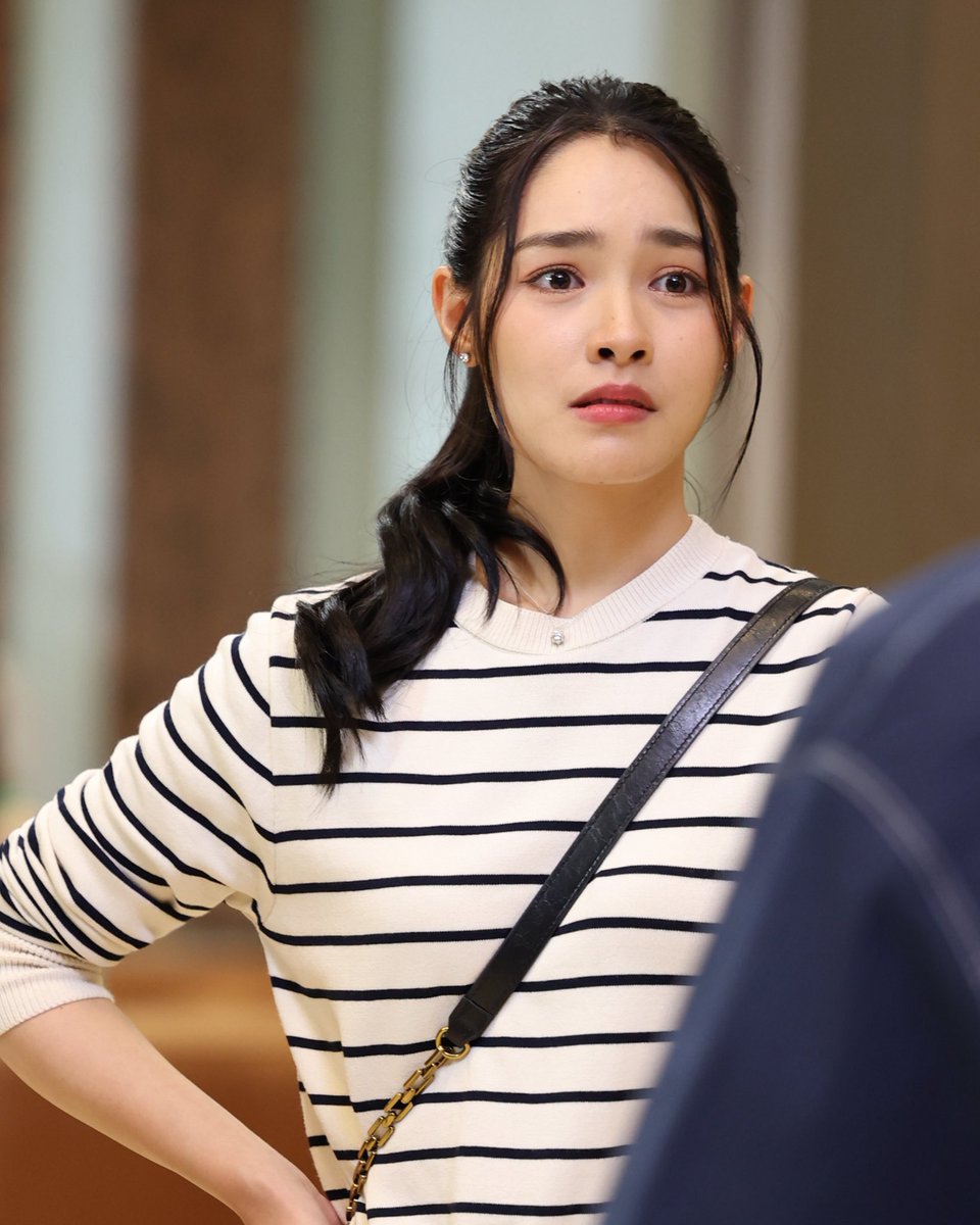 SheBee_iPr tweet media