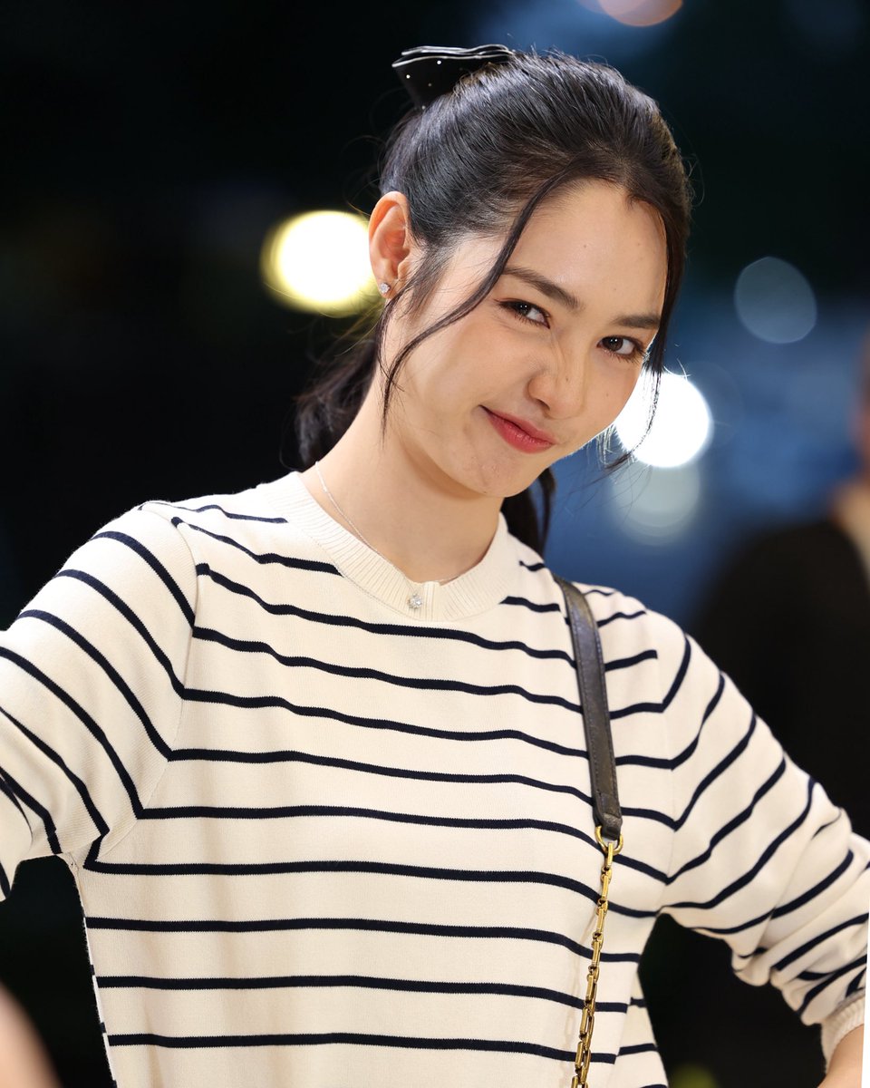 SheBee_iPr tweet media