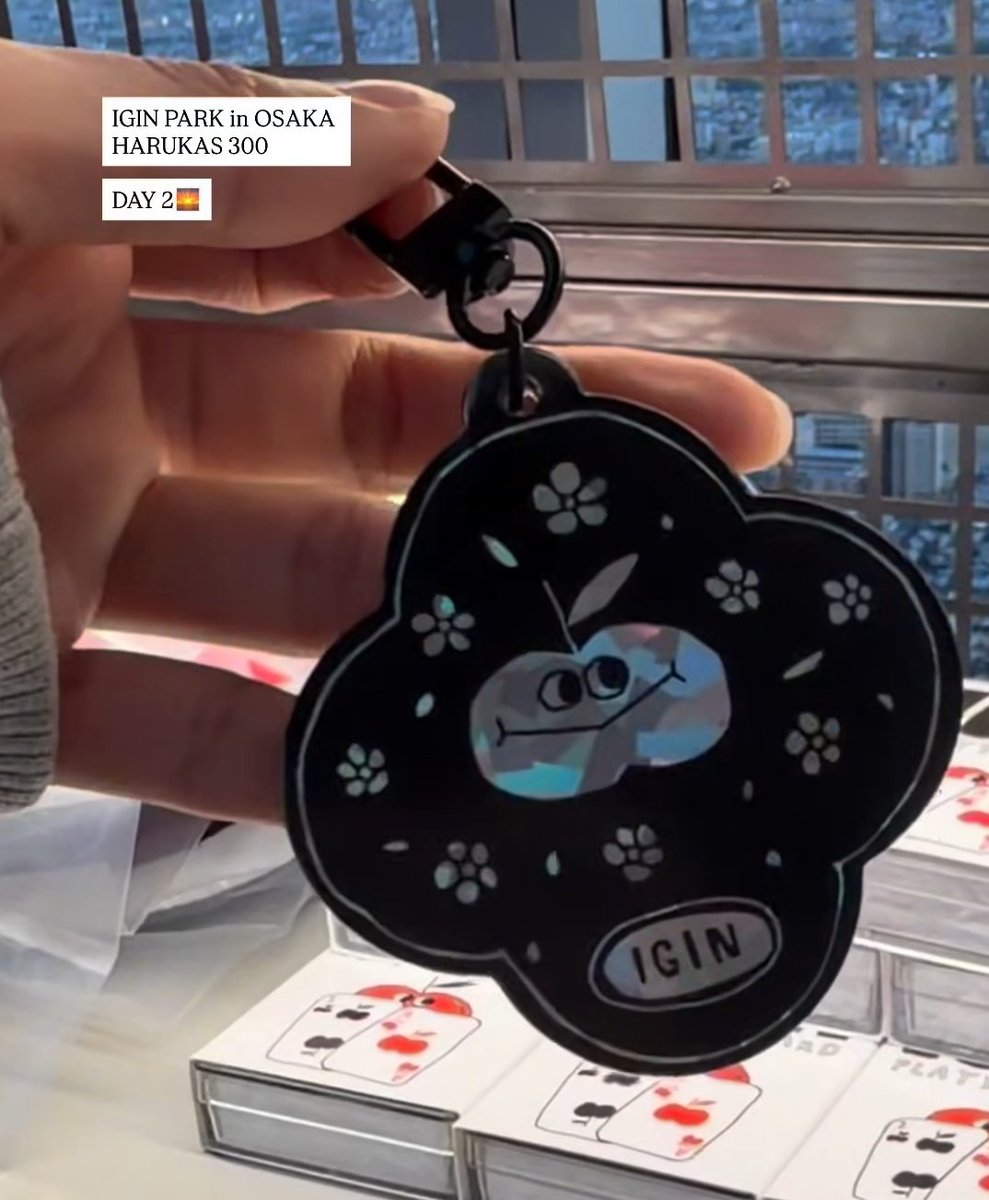 sopejinfm's tweet image. anyone in osaka wnna get me this yoonjin esque igin charm? plsplsplspls #iginpark #osaka #proxy #ltb