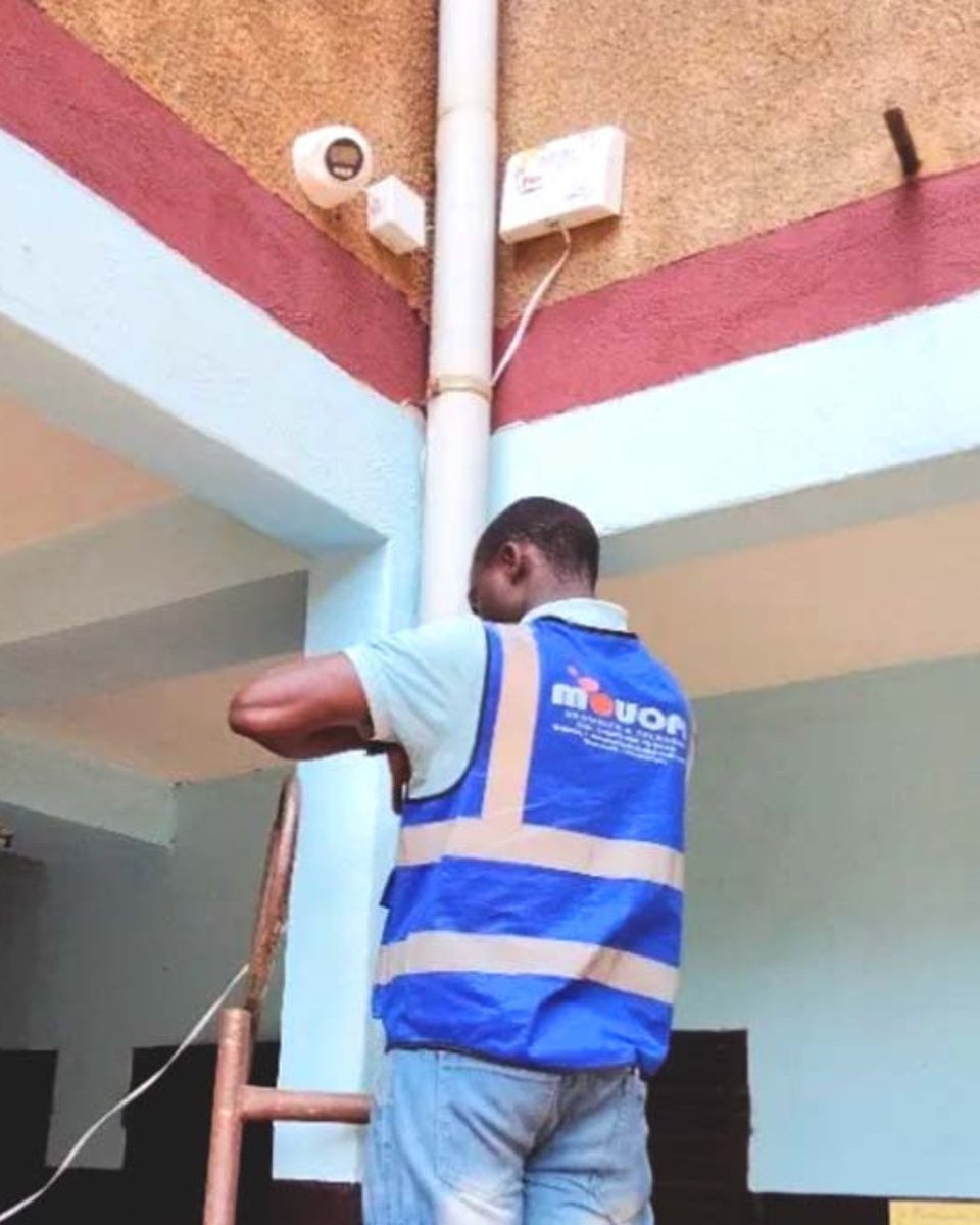 IQAir's tweet image. See how Cameroon's campus-based air quality monitoring is helping students, teachers, and communities make invisible pollution visible. Click the link below to read more. #airquality #airpollution #cleanair #monitoring

iqair.com/newsroom/revea…