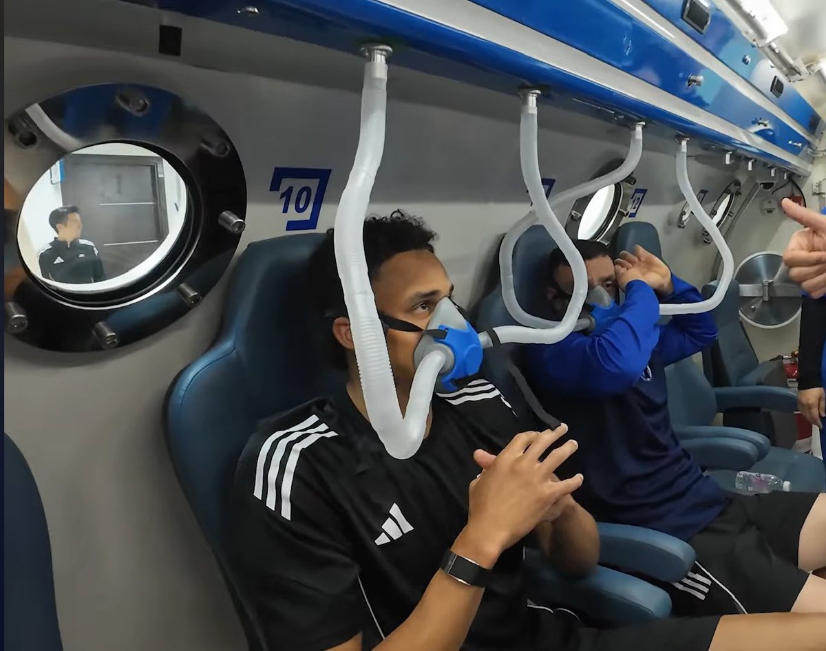 عمرو tweet media