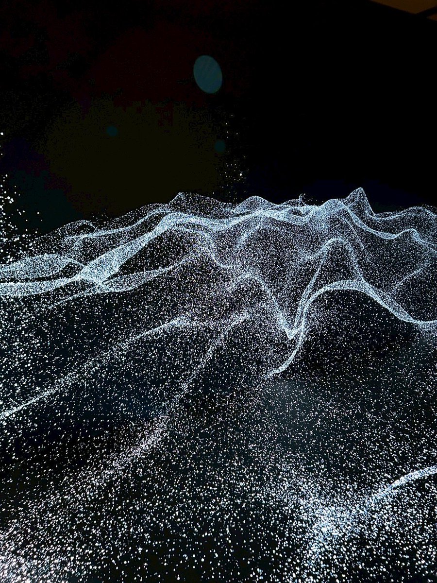 kori183's tweet image. ここは小さな箱でありながら刻一刻と空間が無限に広がり、
時間や距離から解放され美しい世界に浸る幸せ✨✨
思いがけない出会い満たされる

#TOKYOROOMS
#Vision Room
株式会社環境計画研究所